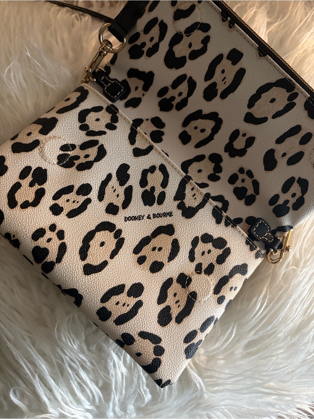 π¨ LOW START Dooney and Burke Leopard Print Crossbody Bag/Clutch - Picture 6 of 6